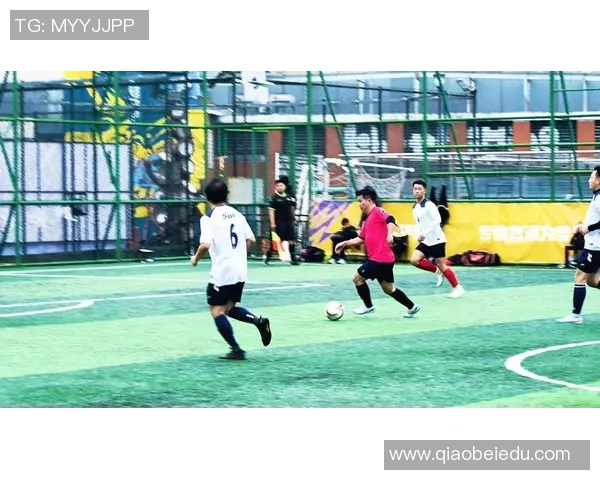 杭州足球队逆袭之路揭秘：从默默无闻到邀请赛冠军的传奇旅程